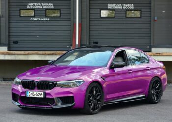 Parannetaan uuden auton äänentoistoa!