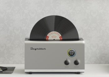 Sound Factorista virolaisen Degritterin maahantuoja – ensimmäiset vinyylipesurit Suomeen pikapuoliin