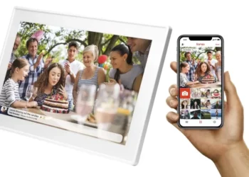 Digitaalinen valokuvakehys, joka elävöittää muistot