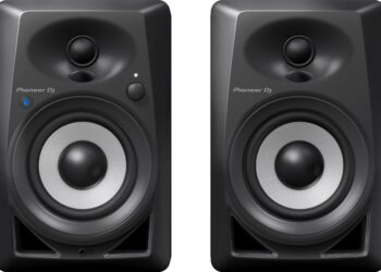 Pioneerin pikkumonitoreista bluetoothillinen versio