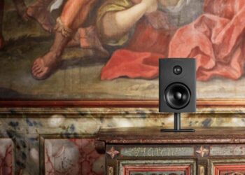 Dynaudio korvasi palkitun Xeo 2 -aktiivikaiuttimensa Xeo 10:llä – uutta muun muassa elementti ja jakosuodin