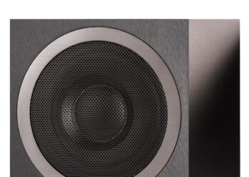 Elac-subwoofer tarjoaa älykästä bassokontrollia