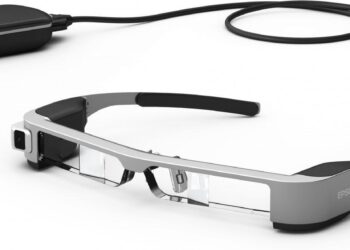 Epsonilta lisätyn todellisuuden kakkulat