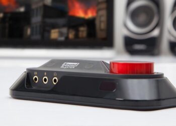 Creativen edullinen Sound Blaster äänikortti