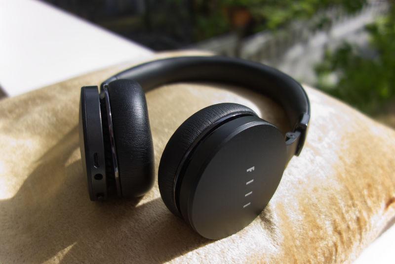 Kokeilussa: Langattomien kuulokkeiden kiinalainen linkkuveitsi