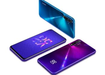 Huaweilta saapuu Suomeen Nova 5T -puhelin – Honor 20:n sisarmalli