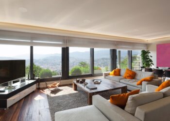 MartinLogan esitteli uusia asennuskaiuttimia – seinään ja kattoon, sisälle ja ulos