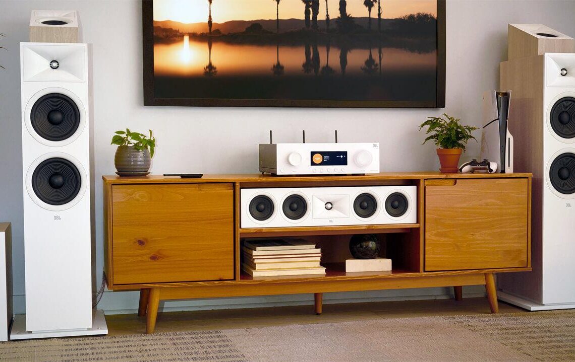 JBL esittelee uuden Stage 2 -kaiutinsarjansa