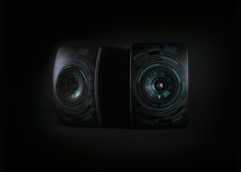 Kaiutin jonka näkee pimeässä