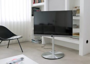 Loewen televisioiden ääni mukautuu nyt kuulijansa mukaan – Mimi Defined ensimmäistä kertaa muille kuin kuulokkeille