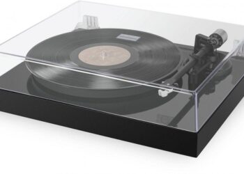 Kokeilussa: Procaster LP10 – laatulevysoitin halvalla?