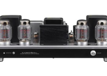 Luxmanilta juhlava putkivahvistin