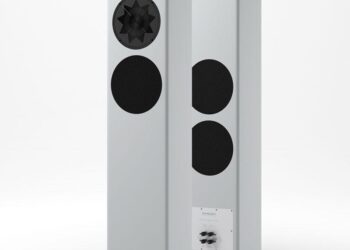 Manger laski vesille uuden lippulaivakaiuttimen