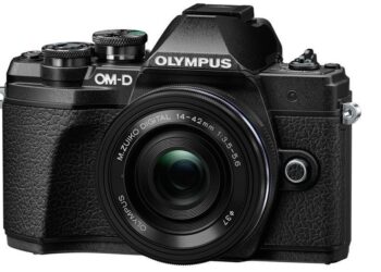 Olympus OM-D E-M10-kamerasta kolmas sukupolvi