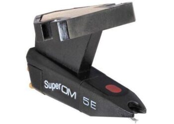 Ortofon esitteli Super-version budjettiluokan OM 5E -äänirasiastaan