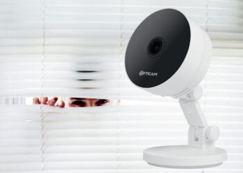 Kokeilussa Opticam i5 -verkkokamera – Valvo tiluksiasi edullisesti!