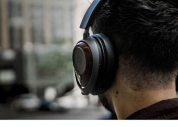 Digital Trends kokeili grafeenista tehdyt kuulokkeet