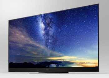 Panasonicin uudessa lippulaivatelevisiossa on sisäänrakennetut Dolby Atmos -kaiuttimet