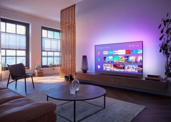 Philipsin uusi 8804 4k -televisiomallisto käyttää lcd-paneelia ja sisältää B&W:n kaiutinjärjestelmän