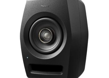 Pioneerin haastaja studiomonitorikilpaan