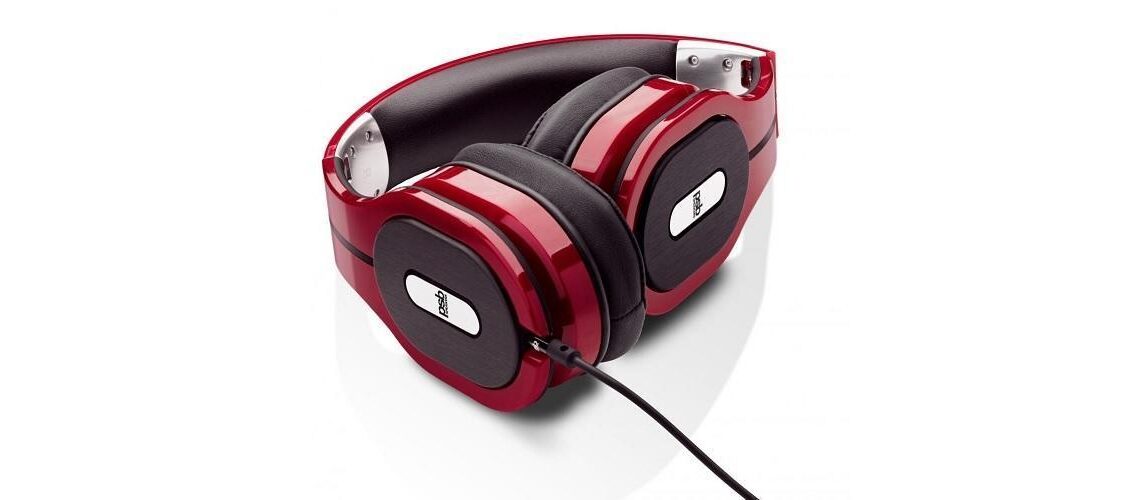 Tyylikkäät ja ergonomiset kuulokkeet ”Room Feel” -teknologialla