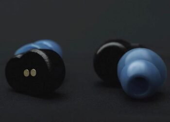 Kotimaiset vastamelutulpat lupaavat vaimentaa kuorsausta – rahoitus sai lentävän lähdön