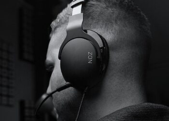 Roccat esitteli kevyet Noz-kuulokkeet pelikäyttöön