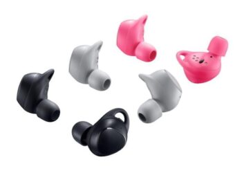 Samsungin uudisti Gear IconX -nappinsa