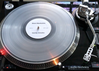 Kaipaatko hiljaisuutta? Nyt sitä voi ostaa vinyylinä!