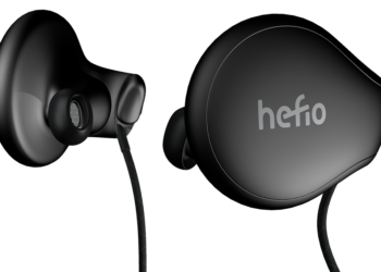 Kolme kotimaista paremman kuulokeäänen kimpussa