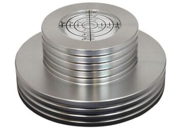 Ortofon julkisti levysoittimille vesivaa’alla varustetun keskiökiristimen