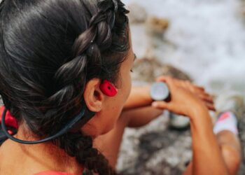 Suunto julkisti ensimmäiset kuulokkeensa ja Race älykellon