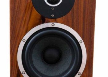 Taga Harmonyn jalustakaiuttimien kärkimalli koki perusteellisen uudistuksen