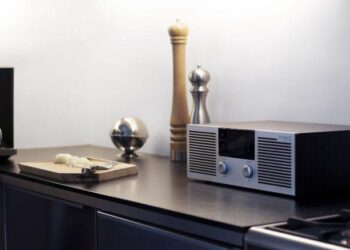 Tangent Audiolta retrohenkinen ELIO-musiikkijärjestelmä