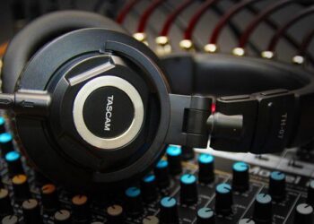 Tascam esitteli uudet TH-07 -tarkkailukuulokkeet – luvataan laadukkaan lähikenttämonitorin äänenlaatua