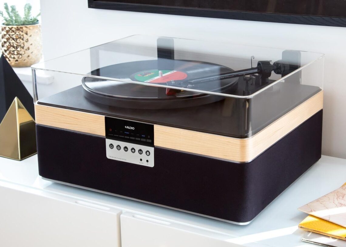 Kunnianhimoisempi all-in-one-järjestelmä