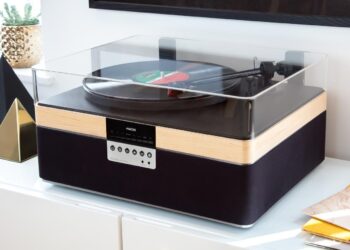 Kunnianhimoisempi all-in-one-järjestelmä