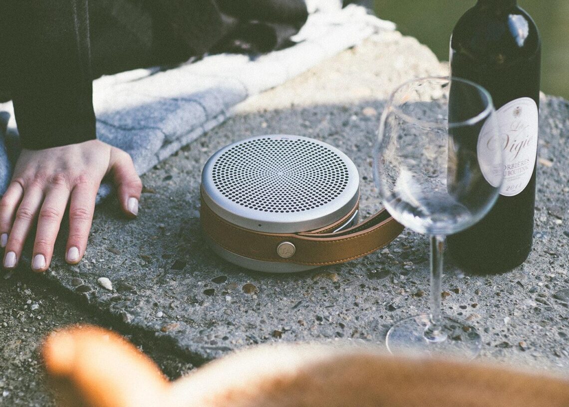 Tivoli Audio esitteli neljä uutuutta – nappikuulokkeista all-in-one-soittimeen