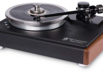 VPI juhlistaa 40-vuotista taivaltaan retrohenkisellä levysoittimella