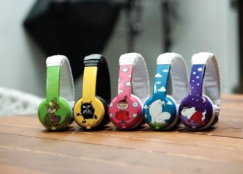 Lapsille suunnatut Muumi-kuulokkeet Suomeen