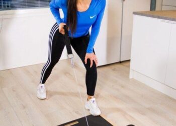 Minikokoinen suomalainen kuntosalilaite esillä CES 2019 -messuilla – yli 100 harjoitusta, vie tilaa alle neliön