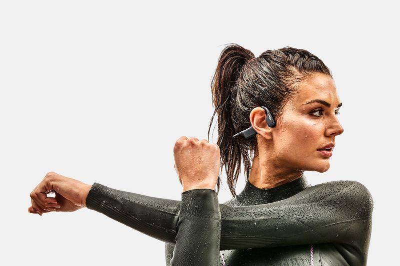 AfterShokz Xtrainerz -luujohdinkuulokkeet saapuivat Suomeen – urheilukuulokkeet ilman tulppia